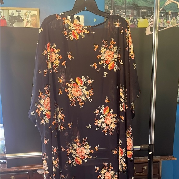 Torrid Duster Cardigan Womens Size 5/6 Blue Floral Open Front Sheer Kimono Hi-Lo - Picture 6 of 8